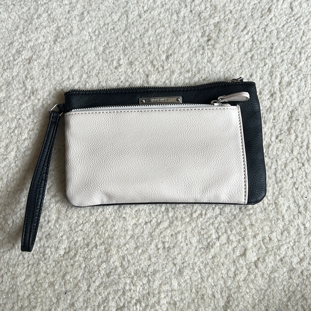 Nine West Black & White Wristlet